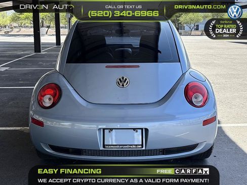 Used 2010 Volkswagen Beetle Coupe FWD image 6