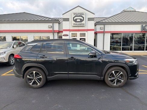 Used 2025 Toyota Corolla Cross AWD Hybrid image 11