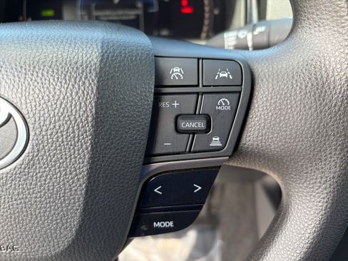 Used 2025 Toyota Camry LE FWD image 15
