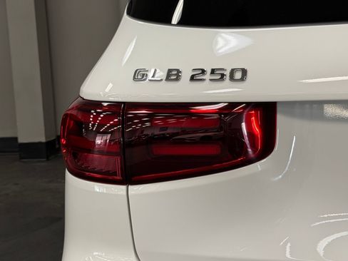 Used 2026 Mercedes-Benz GLB 250 image 14