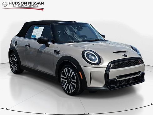 Used 2023 MINI Cooper S FWD image 1
