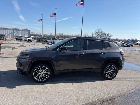 Used 2022 Jeep Compass Limited w/ Elite Group image 6