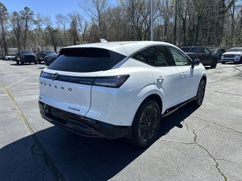 Used 2025 Nissan Murano Platinum w/ Cargo Package image 9