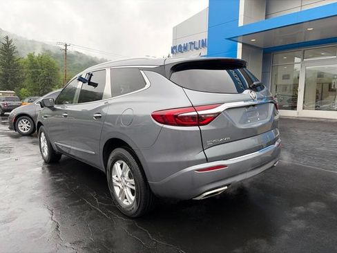 Used 2020 Buick Enclave Essence w/ Sound and Sites Package AWD/4WD image 11