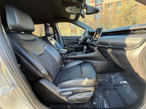 Used 2024 Jeep Compass Latitude w/ Convenience Group image 27