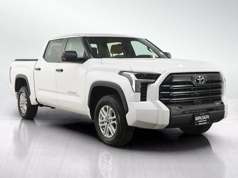 Used 2025 Toyota Tundra SR5 AWD/4WD image 8