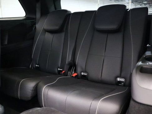 Used 2024 Mercedes-Benz GLS 580 4MATIC image 19