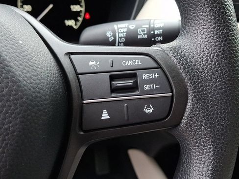 Used 2024 Honda HR-V LX image 24