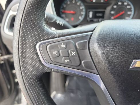 Used 2019 Chevrolet Equinox LS w/ LS Convenience Package FWD image 27