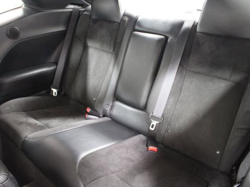 Used 2016 Dodge Challenger R/T Scat Pack w/ Leather Interior Group image 21