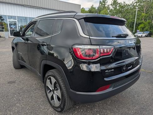 Used 2017 Jeep Compass Latitude w/ Popular Equipment Group AWD/4WD image 7