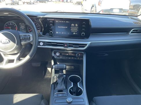 Used 2021 Kia K5 LXS image 11