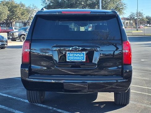 Used 2019 Chevrolet Suburban Premier image 6