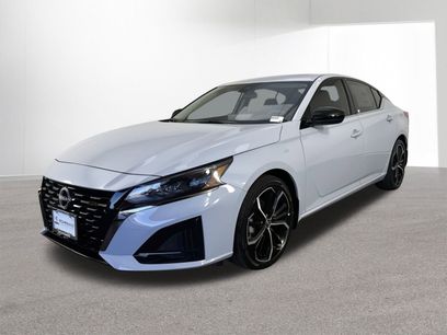 New 2025 Nissan Altima 2.5 SR w/ SR Premium Package