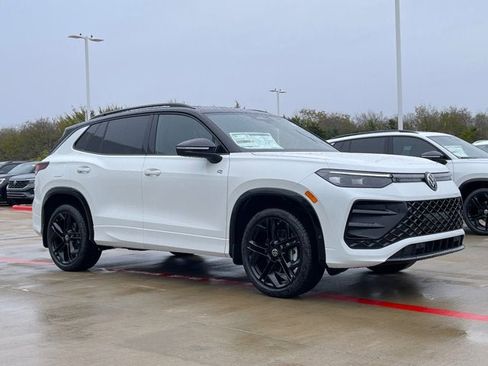 New 2026 Volkswagen Tiguan SE R-Line image 6