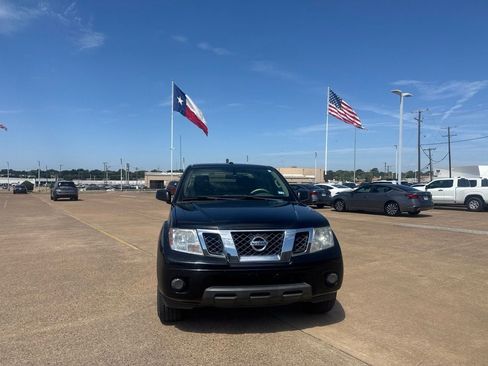 Used 2012 Nissan Frontier SV w/ SV Premium Utility Pkg RWD image 4