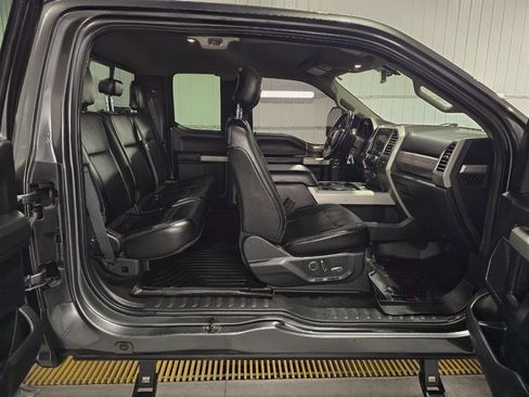 Used 2017 Ford F250 Lariat w/ Lariat Value Package image 7