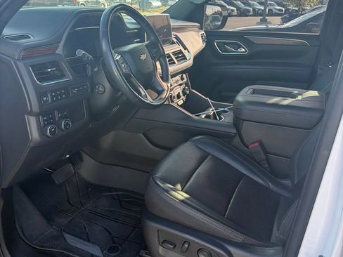 Used 2023 Chevrolet Tahoe High Country w/ Premium Package 2 AWD/4WD image 7