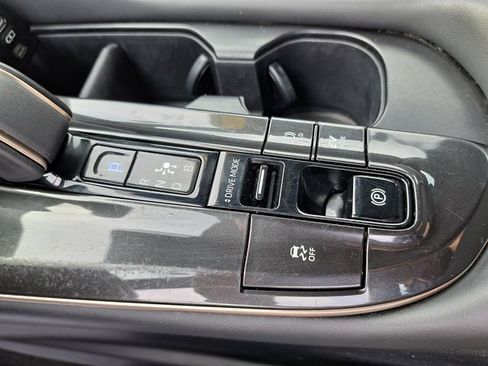 Used 2024 Toyota Crown AWD/4WD image 20