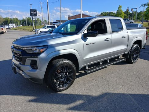 Used 2024 Chevrolet Colorado Z71 w/ LPO, Dark Essentials Package AWD/4WD image 1