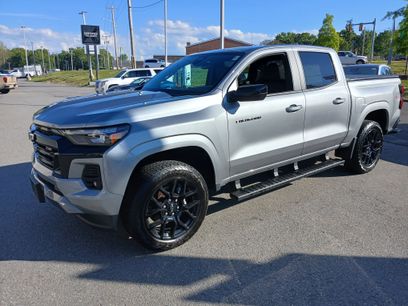 Used 2024 Chevrolet Colorado Z71 w/ LPO, Dark Essentials Package