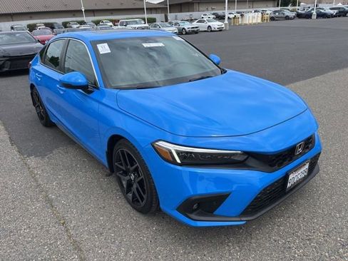 Used 2022 Honda Civic Sport Touring image 4