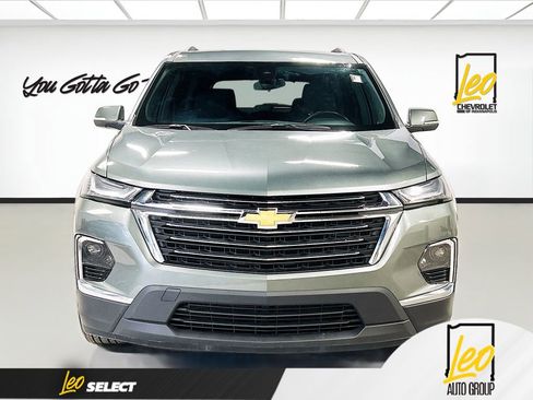 Certified 2023 Chevrolet Traverse LT image 2