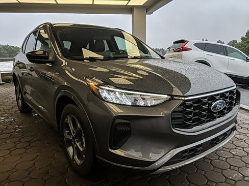 Certified 2023 Ford Escape ST-Line w/ Tech Pack #1 image 3