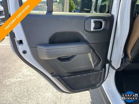 Used 2023 Jeep Wrangler Unlimited Rubicon 4xe w/ Cold Weather Group AWD/4WD image 18
