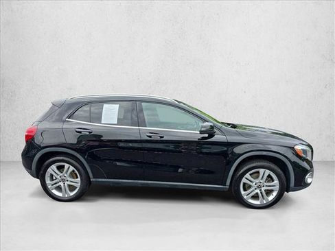 Used 2020 Mercedes-Benz GLA 250 4MATIC image 4