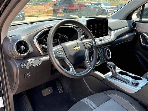 Used 2023 Chevrolet Blazer LT image 16