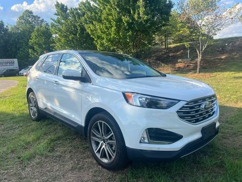 Used 2023 Ford Edge Titanium w/ Class II Trailer Tow Package AWD/4WD image 7