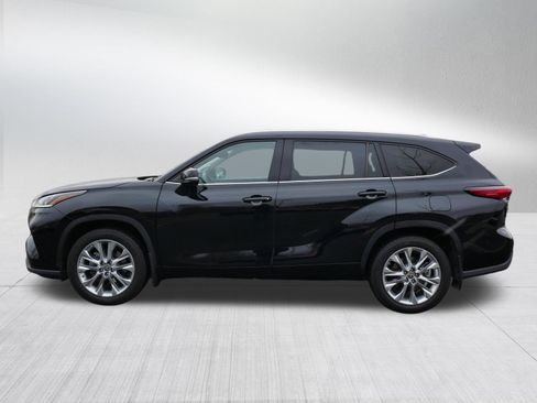 Used 2023 Toyota Highlander Limited image 4