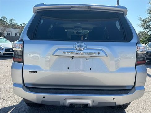 Used 2019 Toyota 4Runner SR5 Premium image 5
