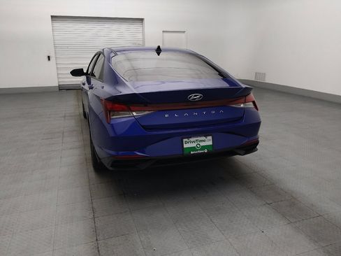 Used 2023 Hyundai Elantra SEL FWD image 6