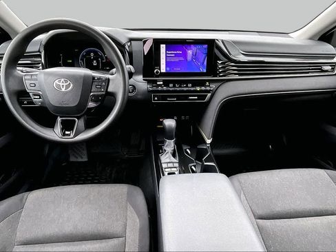 Used 2025 Toyota Camry LE FWD image 15