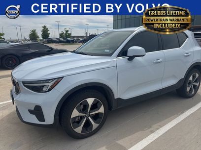 Used 2024 Volvo XC40 B5 Core