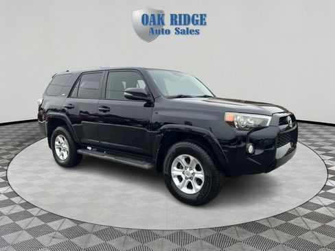 Used 2018 Toyota 4Runner SR5 Premium image 3