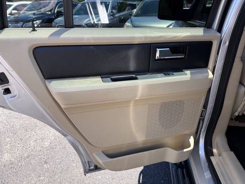 Used 2016 Ford Expedition XL AWD/4WD image 21