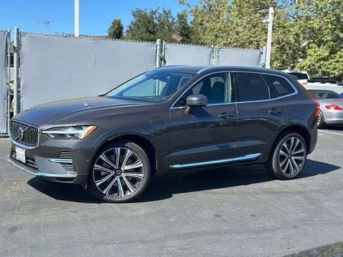 Used 2023 Volvo XC60 T8 Ultimate AWD/4WD image 1