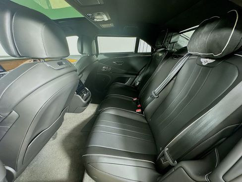Used 2022 Bentley Flying Spur V8 AWD/4WD image 40