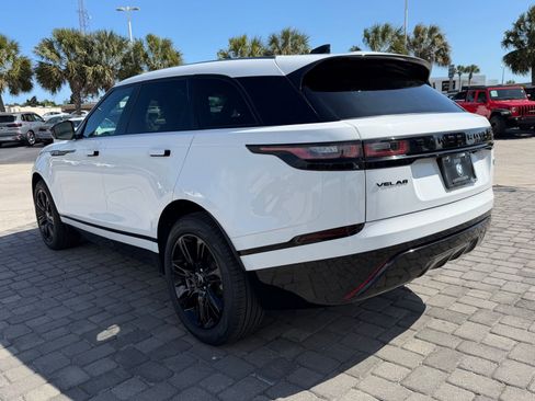 Used 2022 Land Rover Range Rover Velar R-Dynamic S image 11