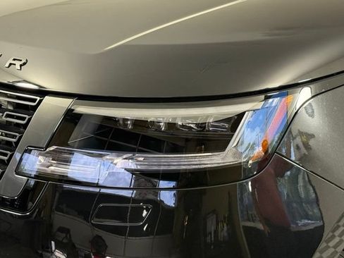 New 2026 Land Rover Range Rover SE AWD/4WD image 12