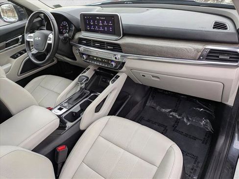 Used 2022 Kia Telluride EX w/ EX Premium Package image 24