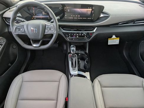 New 2026 Buick Envista Avenir image 8