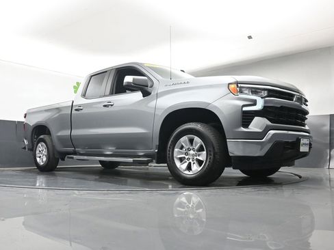 Used 2023 Chevrolet Silverado 1500 LT AWD/4WD image 22