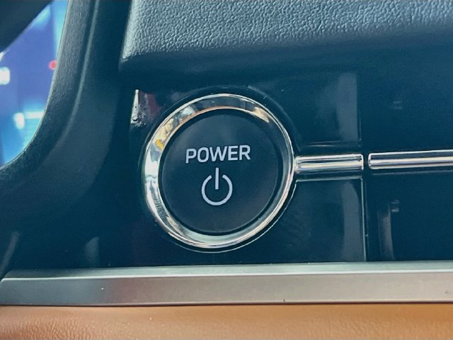 Used 2023 Mitsubishi Outlander SEL AWD/4WD image 19