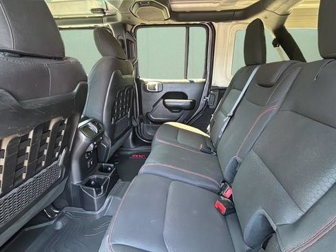 Used 2020 Jeep Wrangler Unlimited Rubicon w/ LED Lighting Group AWD/4WD image 24