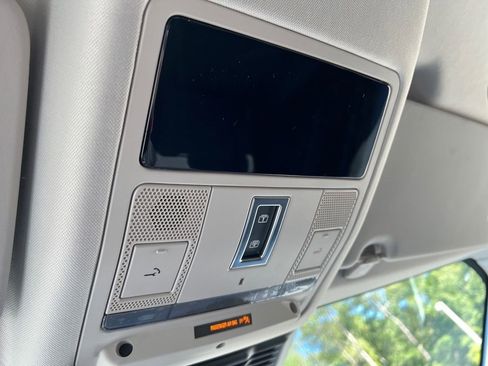 New 2025 Land Rover Discovery Sport S image 25