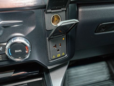 Used 2023 Ford F250 Lariat w/ Lariat Ultimate Package image 26